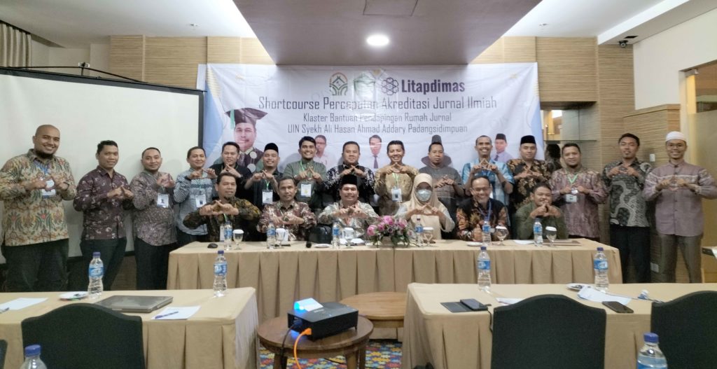 UIN Syahada Padangsidimpuan laksanakan Shortcourse Percepatan Akreditasi jurnal yang melibatkan berbagai PTKI