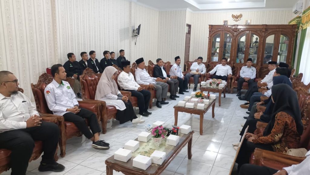 Bangun Sense of Belonging dan Tebar Manfaat, Rektor UIN Syahada Padangsidimpuan Lepas Mahasiswa KKN Nusantara dan KKN Internasional
